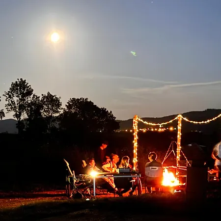 Campsite Caloroczny Kempingowy - A Moze Gory Ze Strefa